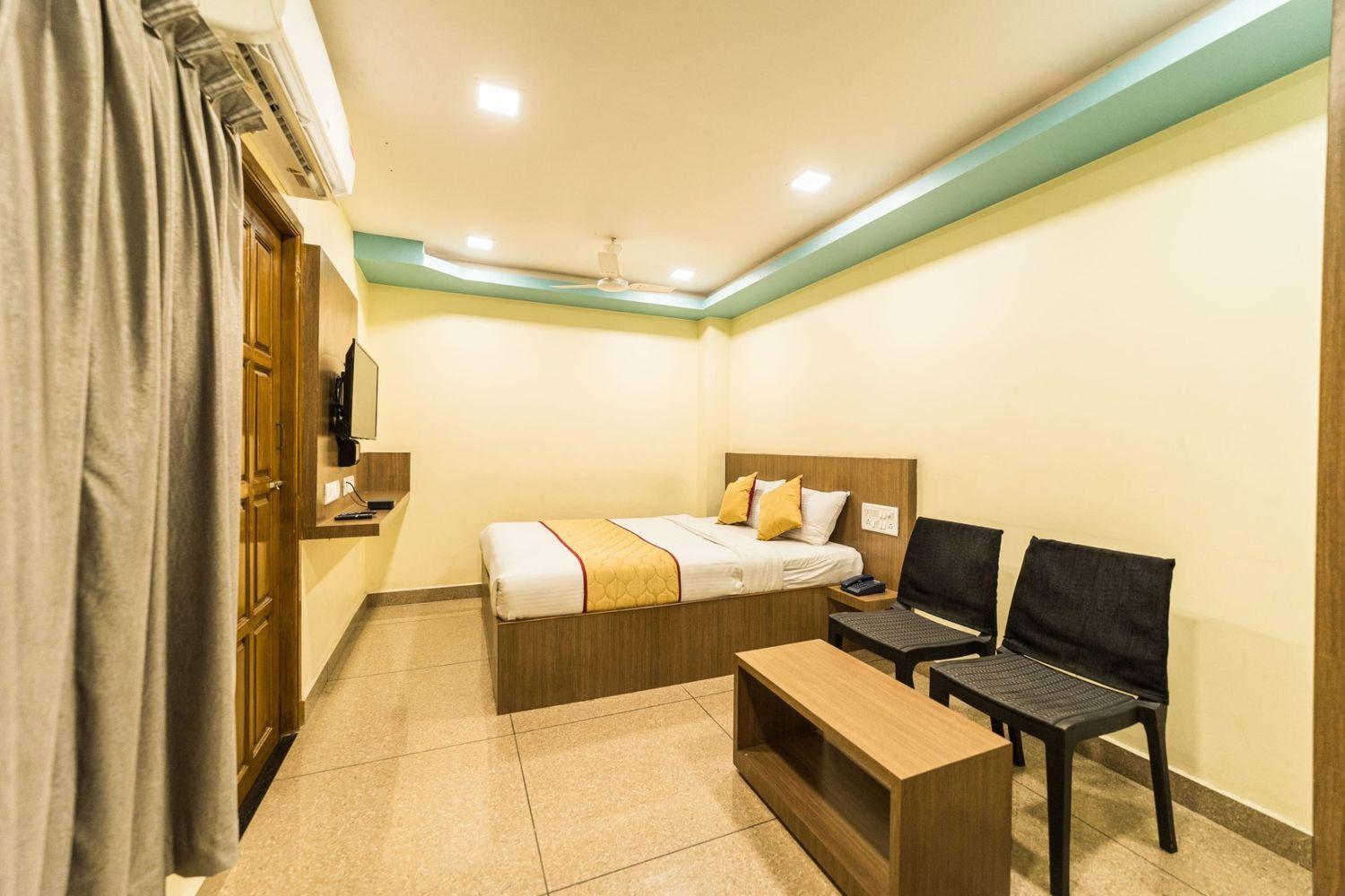 Sau Residency Hotel Kanchipuram Exterior photo